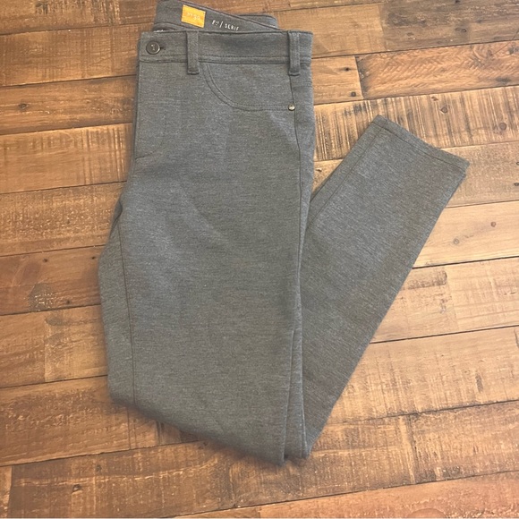 ANTHRO | Pilcro Serif‎ Skinny Pants 30 - Picture 3 of 7